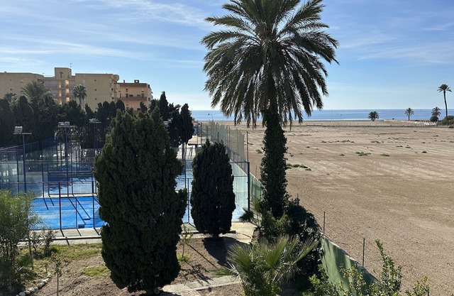 6Apartment with sea views within a Resort