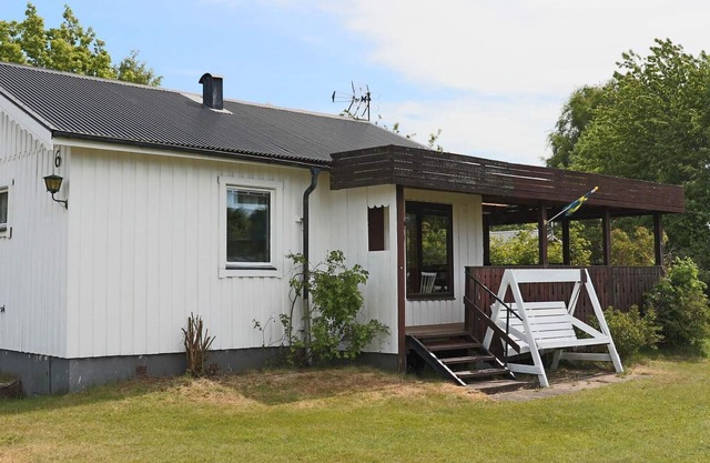 7 person holiday home in TRÄLÖVSLÄGE