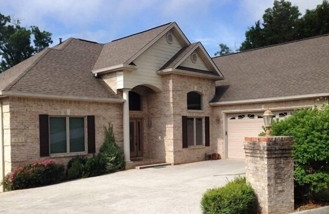 8 dormitorios, 5 baños personalizada TN Home at Norris Lago en Woodlake Campo de golf