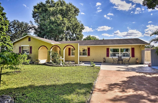 ¡NUEVO! Estudio con Fire Pit & Gazebo, ¡a 17 millas de Disney!