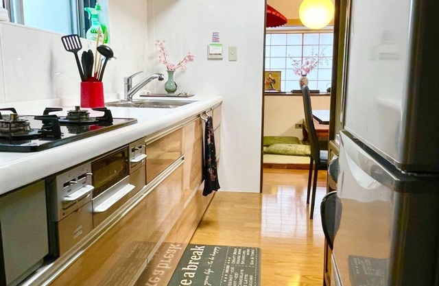 Shin-Okubo 8-minute walk A hotel with a beautiful Japanese garden of 108㎡🌸 - A healing room with a beautiful Japanese garden in Shinjuku Enjoy the night view of Shinjuku from the rooftop terrace of 178㎡ / Shinjuku-ku, Tokyo