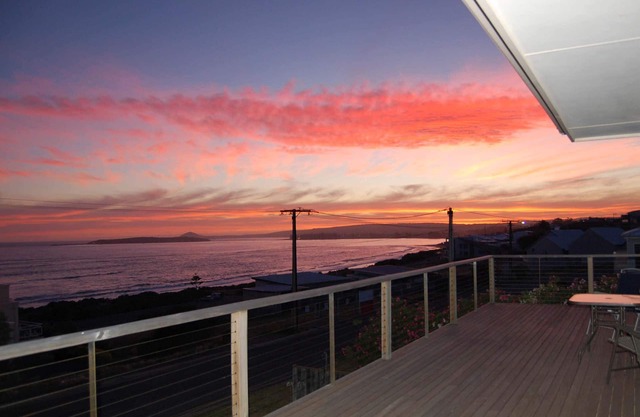 98 Seagull Avenue: impresionantes vistas perfectas para hasta 12 huéspedes