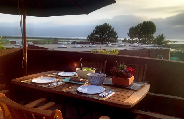 Una casa hermosa, personalizada y privada ubicada en South Del Mar-Beach Walk-5 Minutes