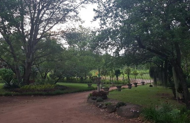 A Farm Stay - Casablanca's Private Cottage,no loadshedding!