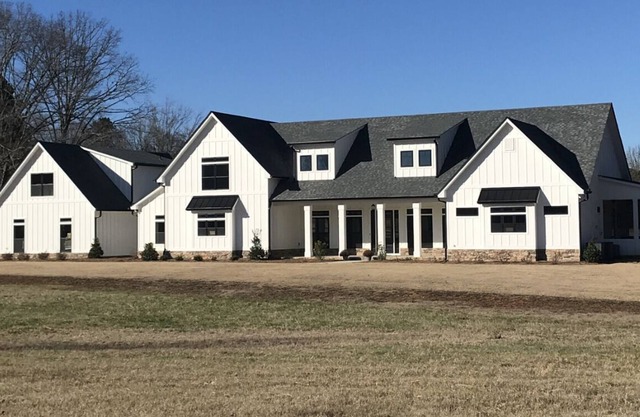 Apartamento ejecutivo en 127 acres cerca de ubicaciones de Walking Dead