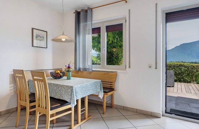Apartamento 'Granny' con vistas a la montaña, terraza compartida y Wi-Fi
