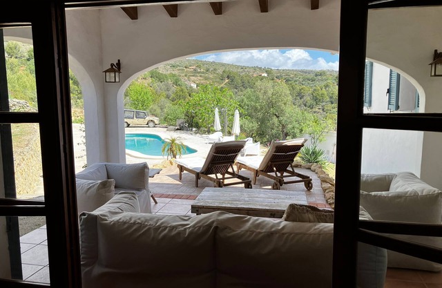 Spacious finca