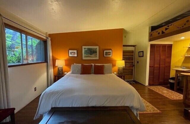 The Inn at Kimalia-One Mile from National Park