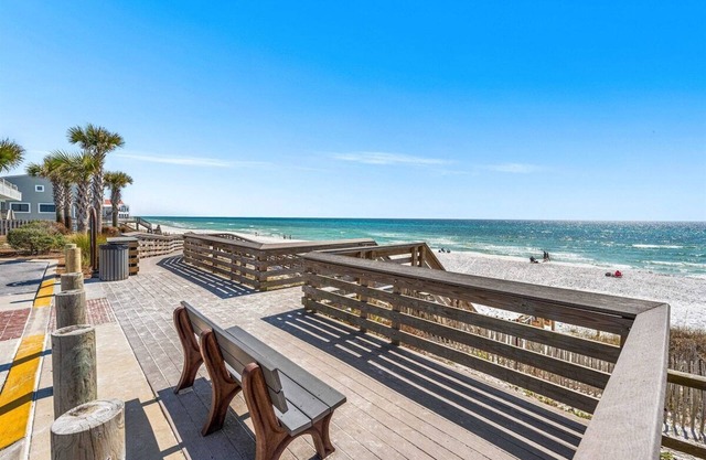 Key Lime Cottage - A Tranquil Retreat Amidst 30A’s Glorious Beaches