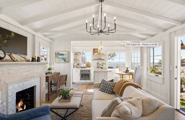 A Unique property w/ 3 charming Cottages and an Apartment awaits you ..N Laguna.