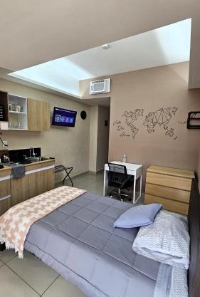 A07 SUITE WHITE para 1 a 2 personas, Especialistas en CORTAS, MEDIANAS Y LARGAS ESTANCIAS en IZCALLI TEPOTZOTLAN perfecto para Familias, Turistas, Contratistas, Estudiantes, Empresas A sólo 5 min Izcalli 5 min Esmeralda 20 min Satélite 25 min AIFA