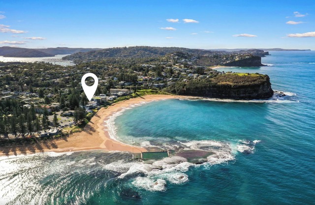 Absolute Beachfront @ Surfview on Basin