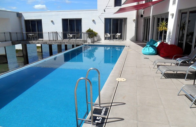 Frente al mar Absoluto, Apartamento Tauranga