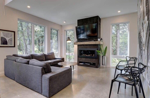 RESIDENCIA DE LUJO CELESTE - Céleste Accès au lac Memphrémagog - Spa - 10 personas - 4 habitaciones