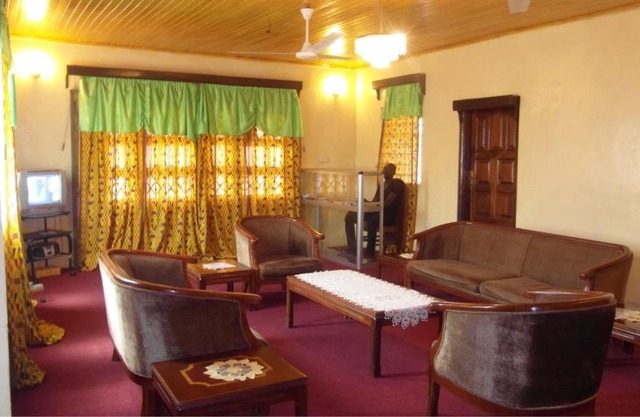 Adinkra Lodge