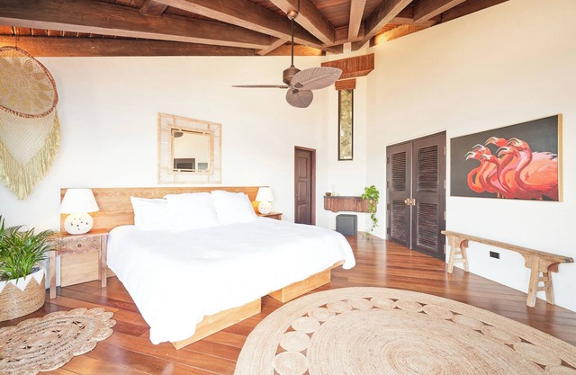 Aerial Honor Room