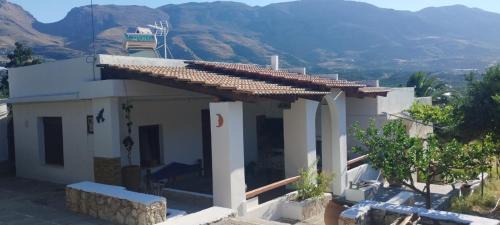 Agrikia House fully renovated peaceful 1km from Plakias beach