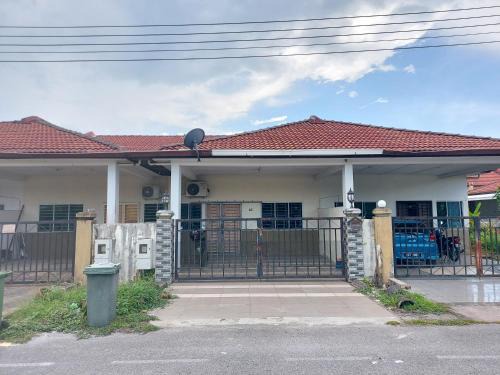 AIN's HOMESTAY