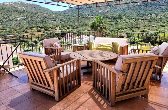 Apartamento con aire acondicionado de 110m² para 8 personas con vistas al mar ya la montaña - piscina.