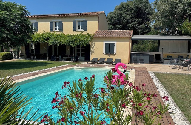 Casa de campo provenzal con aire acondicionado y piscina privada