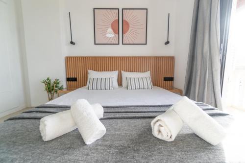 Airy Flat at Xenios Avlais