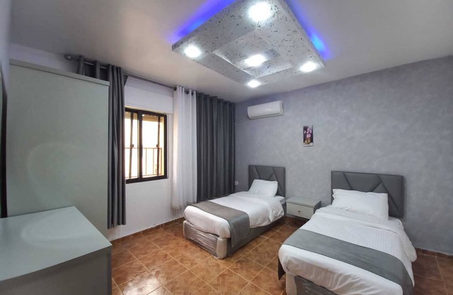 Al-Nujoom Hotel Suites