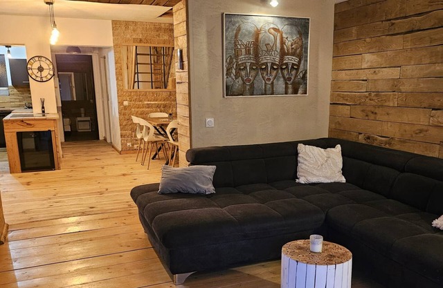 Alba | Air-conditioned, Wi-Fi, PMR, beach 20 metres away