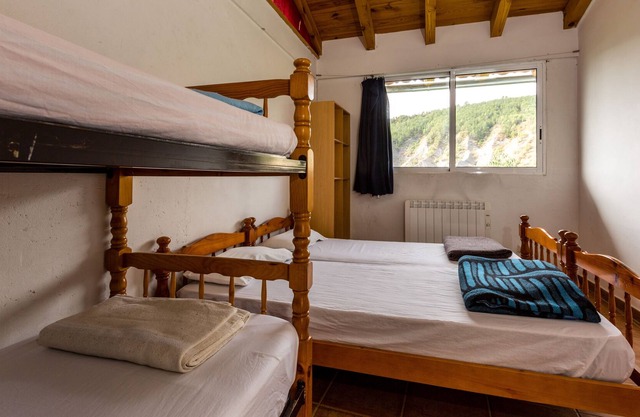 Alberg La Solana - 1 - Habitación Cuádruple (4 Adultos)