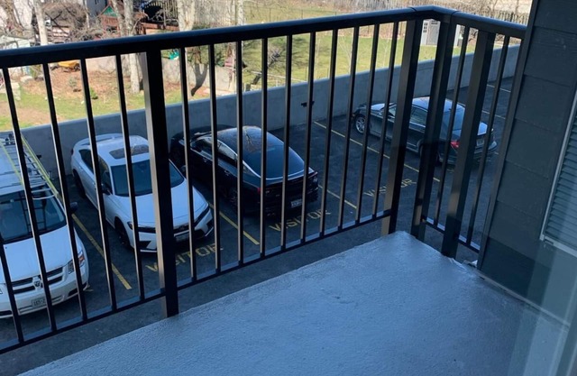 All inclusive unit with free parking near University of Waterloo