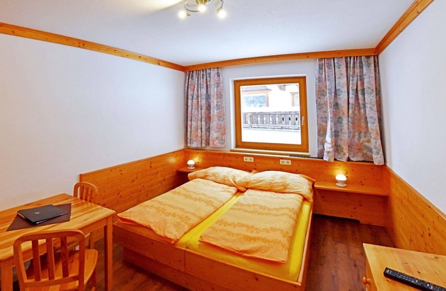 Alpenpension GASTEIN - Habitación familiar, ducha, inodoro, balcón