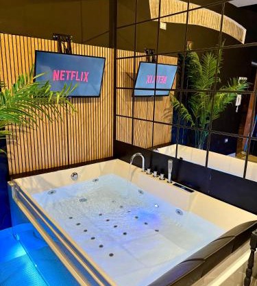 AMA Esclusive SPA Madama