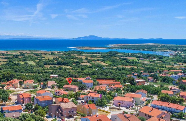 Amazing apartment in Liznjan with 1 Bedrooms and WiFi