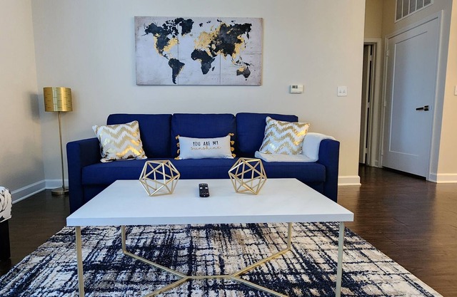 Amazing apt near JacksonvilleTown Center