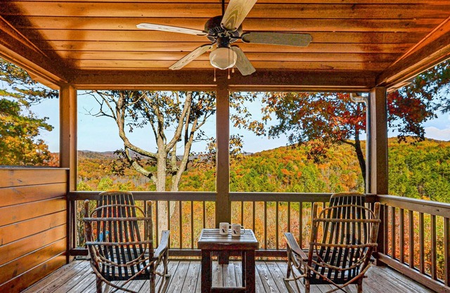 Amazing Blue Ridge Mountain Views: Hot Tub | Fire Pit | Arcade | Pet-friendly