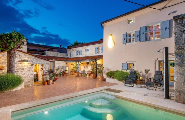 Hermosa casa de 5 dormitorios en Foli