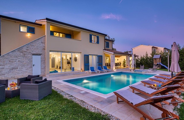 Increíble casa en Muzini Village