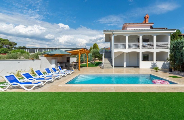 Increíble casa en Rosini con cocina