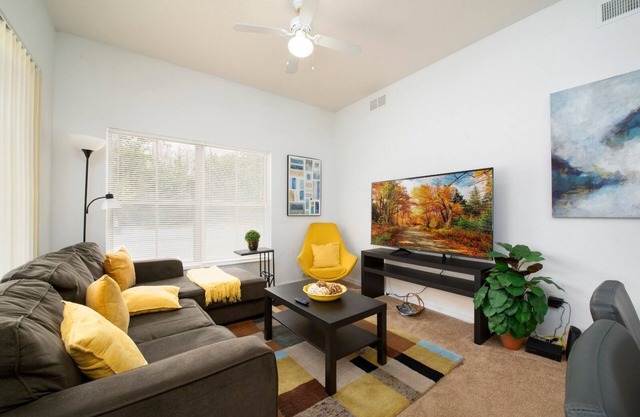 Amazing Home near Disney / 4 Pools / Gym / Pet Friendly 🏠
