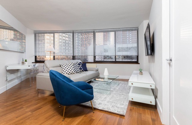 Amazing New UES Luxury 2 Bed w/ Gym, Pool #6142