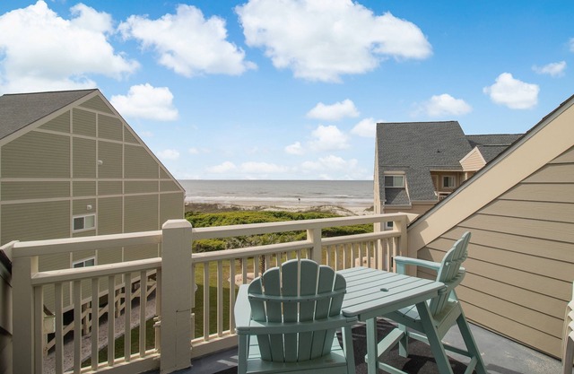 Amazing Ocean Views from Lovely 2 BR Condo w/ Pool at Oak Island Beach Villas.