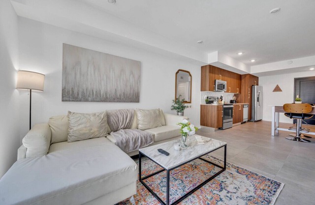 Amazing Unit in Downtown Miami W/ Free Parking