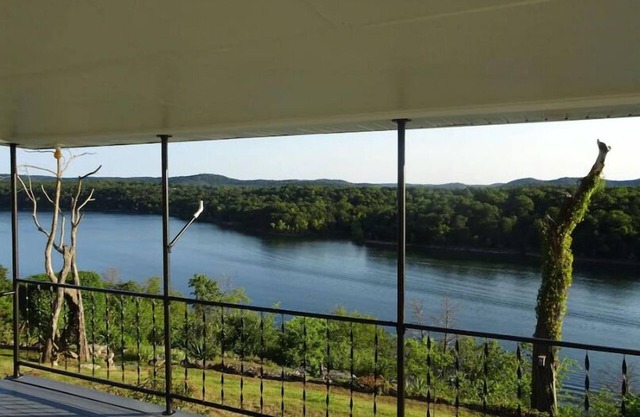 Amazing View! Includes Boat Slip at Eagle Rock Marina!