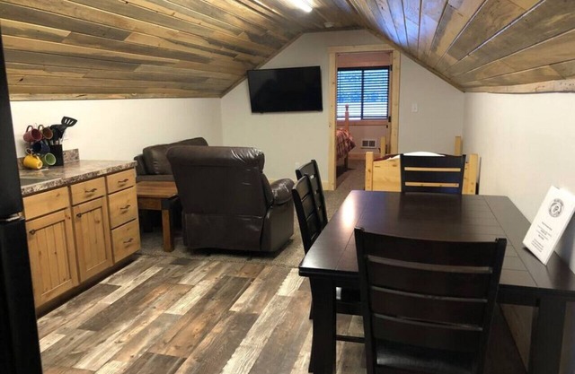 ⭐ ¡Vistas increíbles! 25 min a Yellowstone, Loft
