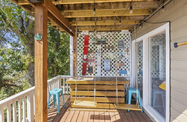 Amazing Views Close to the Strip - Private Dock!