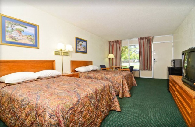 Americas Best Value Inn Wilson - UNIDAD 9 PLANTA BAJA DE 2 CAMAS