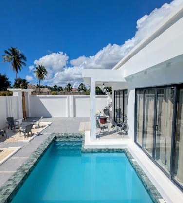 Amour Beach Villas