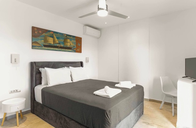 Ampelas Nostalgia Escape-Poseidon Gem in Paros