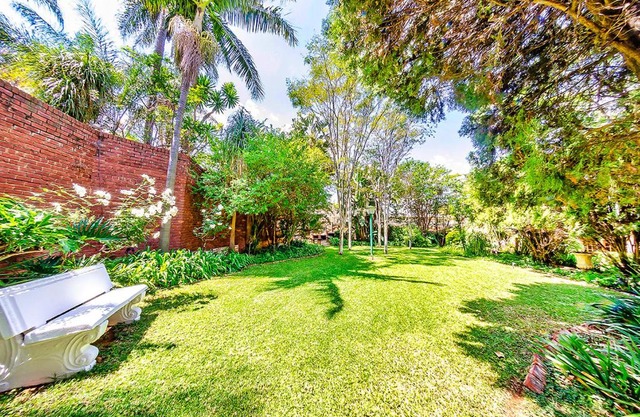 Amper Bo Guest House