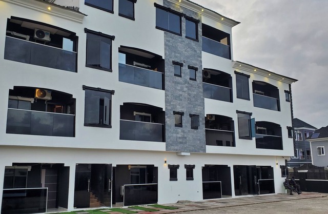 An6ix Apartment Hotel