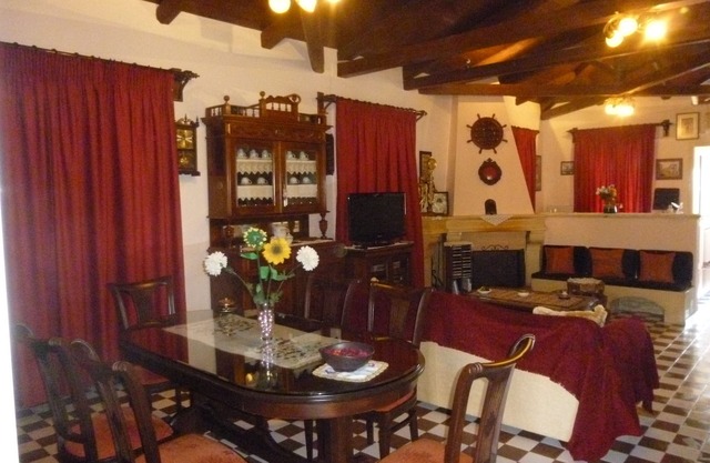 ANEMELIA VILLA, UNA CASA TRADICIONAL EN AGIOS DIMITRIOS, ZAKYNTHOS, GRECIA.